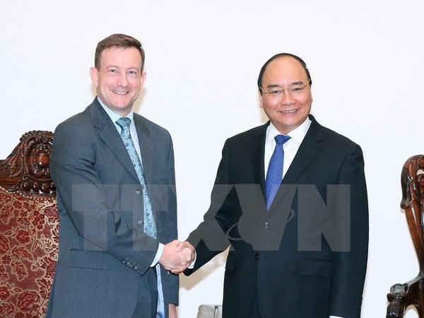 PM receives newly accredited French, Australian Ambassadors - ảnh 1